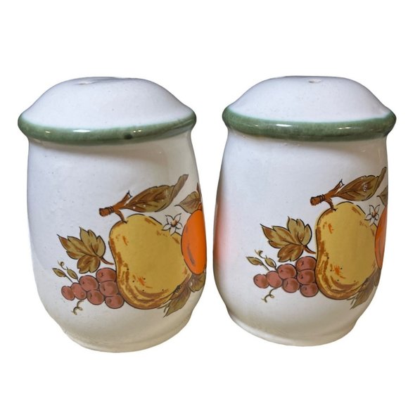Salt and Pepper Shaker Set Fruit Pattern Pear Apple Orange - Picture 2 of 8